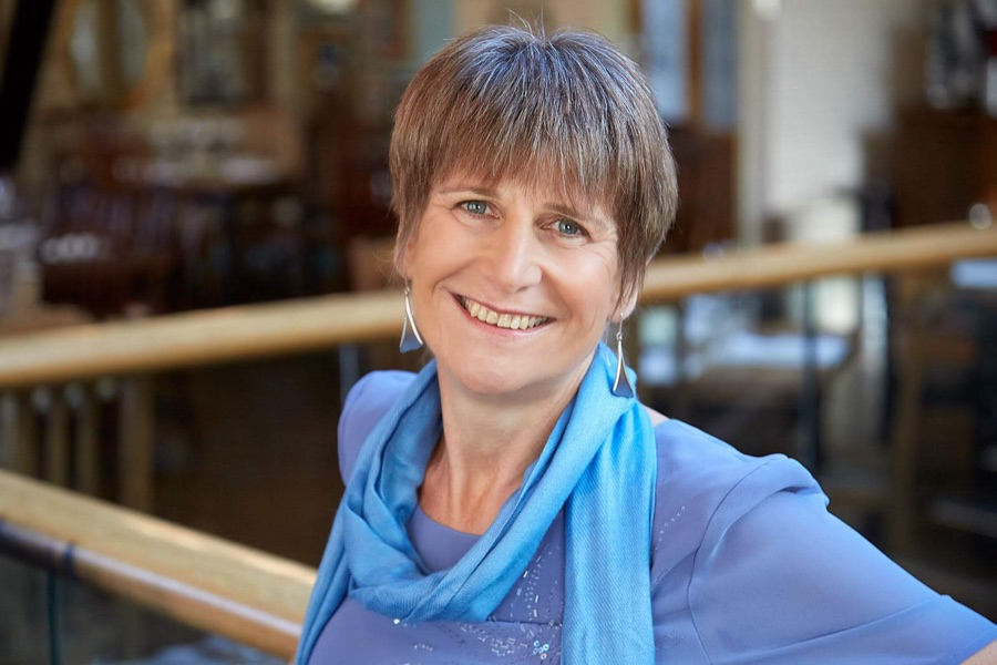 Jenny Hewett